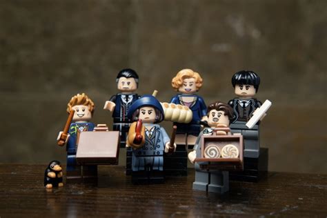 LEGO Collectible Minifigures 71022 Harry Potter chase minifigure revealed