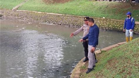 Dua Bocah SD Tewas Tenggelam Saat Asyik Mandi Di Kali Pondok Aren