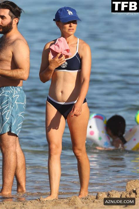 Natalie Portman Sexy Seen Showing Off Her Hot Figure On The Beach In Sydney AZNude
