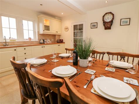 Lower Cowden Farm Bakewell Dog Friendly Holiday Cottage In Peak District