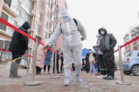 China Confina Cidade De Milh Es De Habitantes Por Novo Surto De Covid