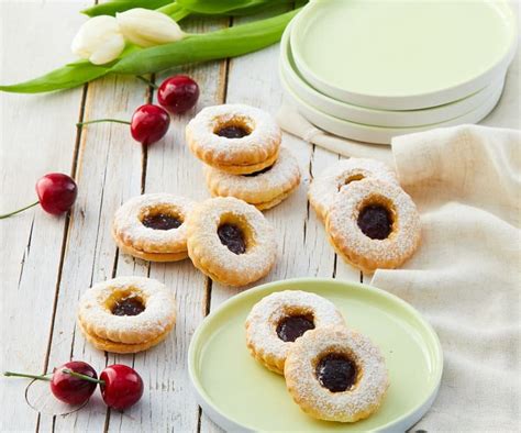 Biscotti Di Frolla Alle Mandorle Con Confettura Di Ciliegie Cookidoo