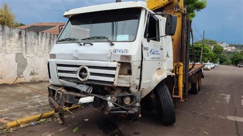 Caminhão envolvido em trágico acidente em Toledo é apreendido pela