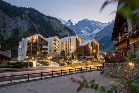 TH COURMAYEUR - Now €140 (Was €̶1̶8̶2̶) - UPDATED 2024 Hotel Reviews & Price Comparison (Italy ...