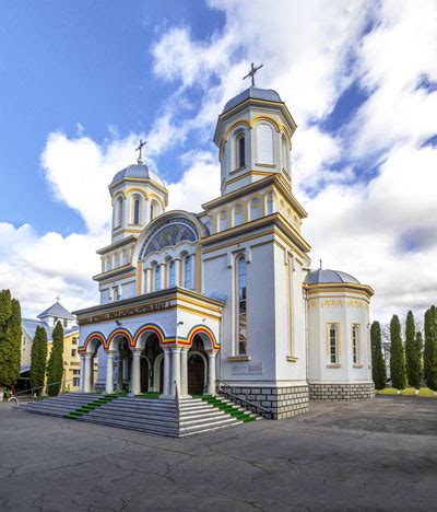 Biserica Sfin Ii Apostoli Petru I Pavel Protopopiatul Ortodox Brasov