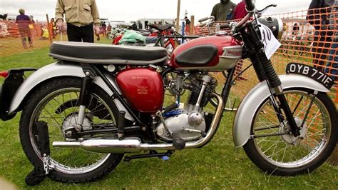 Triumph Tiger Cub - The Baby Bonnie 1954 to 1968 - Timeless 2 Wheels