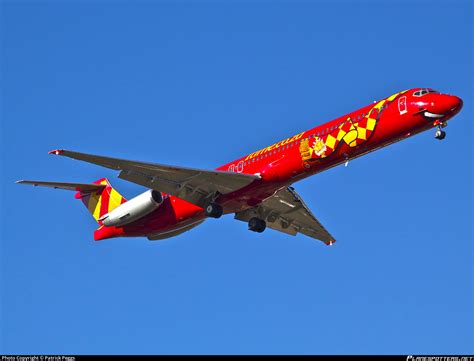 ZS TRL 1Time McDonnell Douglas MD 83 DC 9 83 Photo By Patrick Peggs