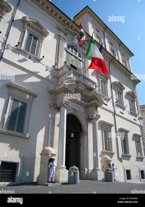 Guardia Del Palazzo Del Quirinale Immagini E Fotografie Stock Ad Alta