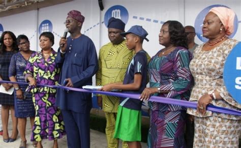 Gov Fashola Flags Off Lagos Solar Power Project At Lagos State Model