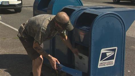 Usps Hiring For Hundreds Of Jobs In Cleveland Pay Up To 27 52 Per