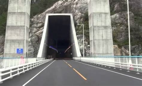 Tunnels In Norway → Top 10 Norwegian Tunnels