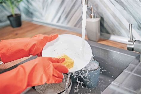 9 Tips To Make Washing Dishes Easier