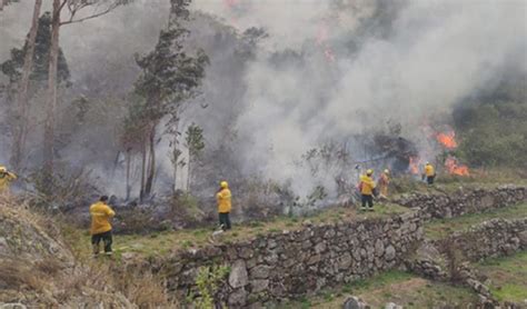 Indeci Tras Intensas Labores Extinguen Incendios