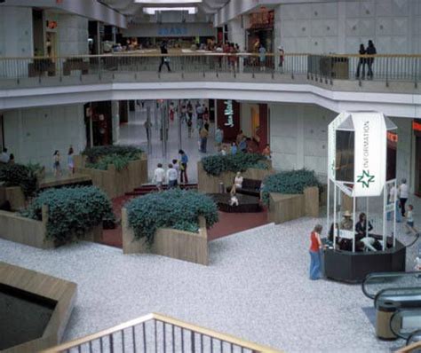 Northridge Shopping Center Inside Milwaukee Neighborhoods Northridge Mall Mall Northridge