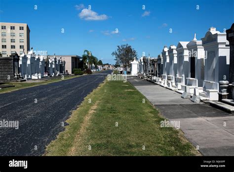 New Orleans old cemetery Stock Photo - Alamy