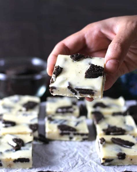 Best Oreo Fudge Recipe No Bake White Chocolate Oreos Cook With Kushi