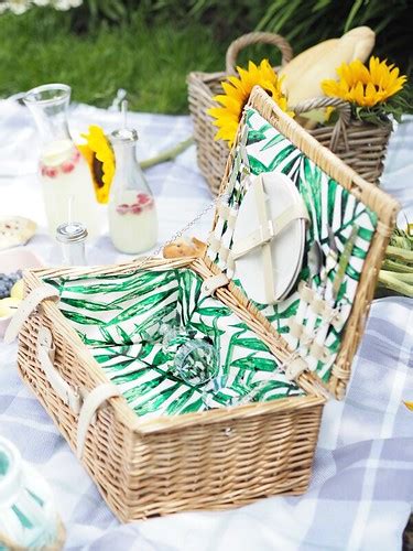 Wicker Picnic Basket Inside Tk Maxx Becky Milk Bubble Tea Flickr