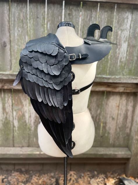 Raven Female Leather Armor Wing And Pauldron Leather Wing Armor 1