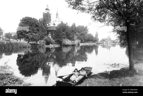 Stratford-upon-Avon, Memorial Theatre from River 1922 Stock Photo - Alamy