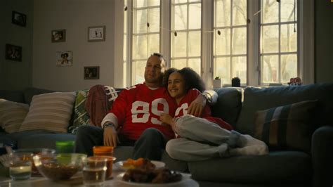 Cetaphil’s Super Bowl Ad Nodding to Taylor Swift Draws Cheers and Criticism - The New York Times