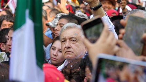 Encabeza Amlo Marcha En Ciudad De México Oronoticias