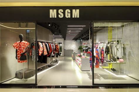 msgm opens  store  taiwan gra