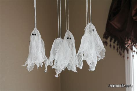 Hanging Ghosts Halloween Decor Makoodle