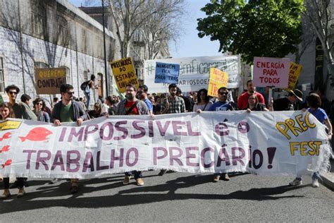 Jovens Trabalhadores Manifestam Se Hoje Em Lisboa Contra A Precariedade