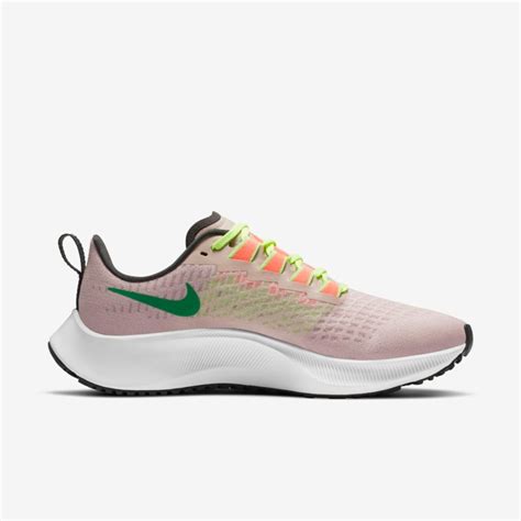 Oferta de Tênis Nike Air Zoom Pegasus 37 Premium Feminino Nike Just