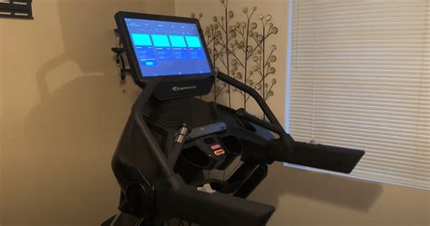 13 Best Treadmills with TV Screen & Netflix (2023)