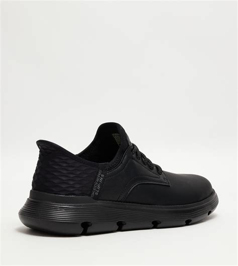 Buy Skechers GARZA Solid Lace Up Casual Shoes In Black | 6thStreet UAE