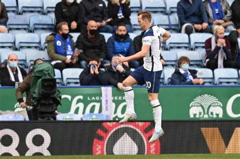 Tottenham Vence De Virada E Impede Classifica O Do Leicester Para A