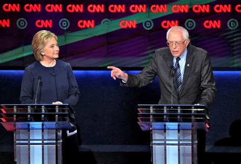 Democratic Debate In Flint Mich Analysis The New York Times