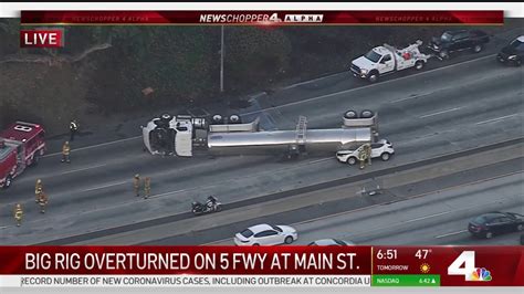 Milk Truck Overturns On 5 Freeway Near Downtown La Nbc Los Angeles