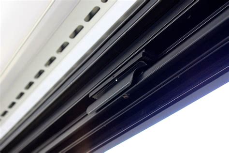 trickle vents       windows