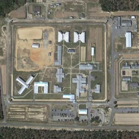Okaloosa Correctional Institution in Crestview, FL - Virtual Globetrotting