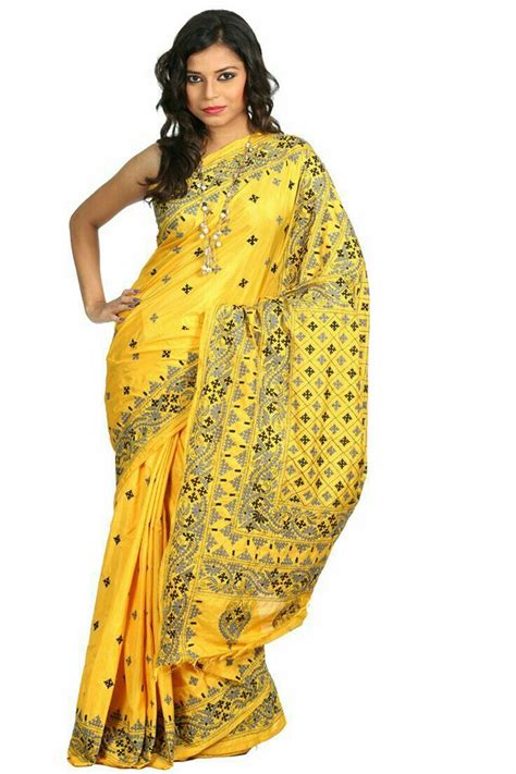 Pin By Ramani Munny On Sindhi Kutch Work Designs Kutch Work Saree