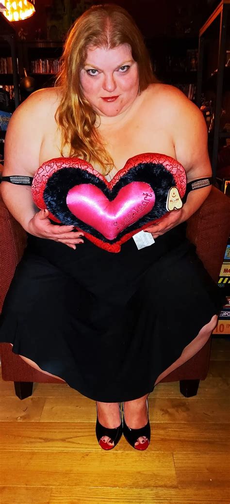 BBW Wife Miss Lizz Posing In Her New Peeptoe Heels 19 Pics XHamster