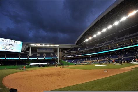 Miami Marlins Season Preview: Marlins Debut New Stadium - Fish Stripes