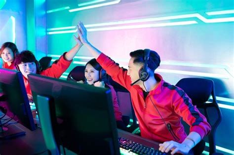 プロゲーマーになるには何をすべき？ 目指す方法や仕事内容など解説｜bcn Eスポーツ部 ユース世代のeスポーツを応援するニュースサイト