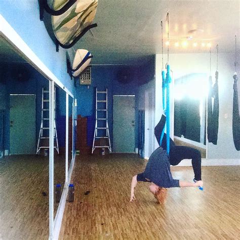 Amazing Benefits Of Practicing Aerial Yoga Nomadic Hammocks