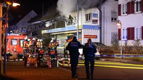 Zwei Tote bei Feuer in Reichenbach Brand in Wohnhaus Ursache für