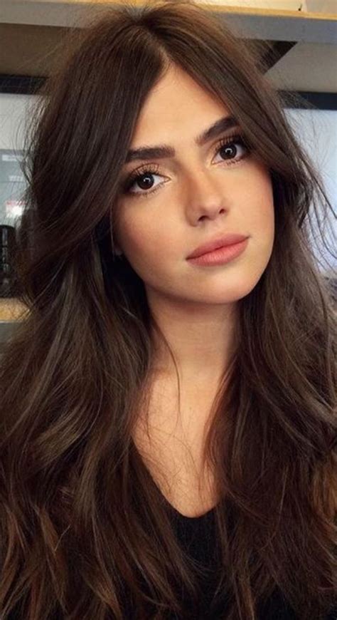 10 Tips De Maquillaje Para Mujeres Con Cabello Oscuro Mujer De 10