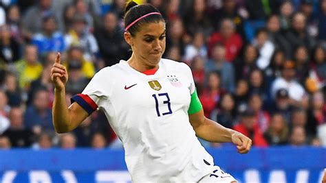 Alex Morgan's Injury: What Happened to the USWNT Star?