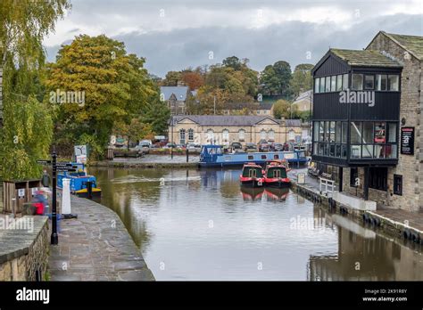 Looking down on Skipton canal basin from Belmont Bridge in Skipton in ...