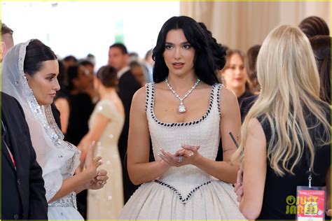 Photo Dua Lipa Met Gala Photo Just Jared