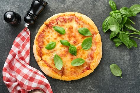 Premium Photo Margarita Pizza Traditional Neapolitan Margarita Pizza