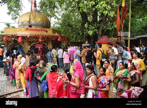 Allahabad Uttar Pradesh India 13th Aug 2018 Allahabad Devotee In