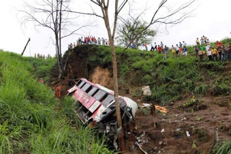 Un Accidente De Autobús Deja 13 Muertos Y 28 Heridos En Ecuador El Siglo