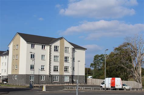 Catacol Grove East Kilbride © Leslie Barrie Cc By Sa20 Geograph